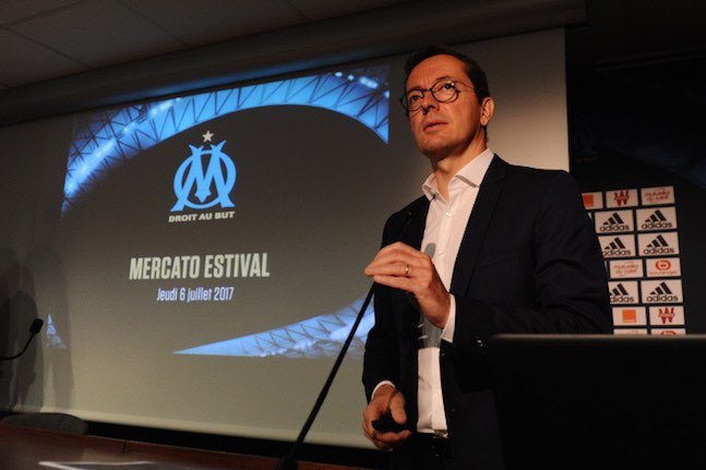 Presentation a la presse du joueur bresilien Luiz Gustavo - nouvelle recrue de l Olympique de Marseille - au centre d entrainement Robert Louis Dreyfus
En presence de Jacques Henri Eyraud et Andoni Zubizarreta