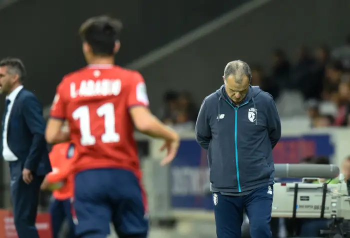 Marcelo Bielsa ( entraineur Lille ) - Luiz Araujo ( Lille )