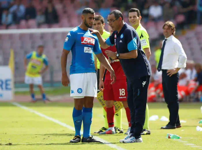 Soccer Football - Serie A - S.S.C. Napoli vs Cagliari Calcio - Stadio San Paolo, Naples, Italy - October   1, 2017   Napoli coach Maurizio Sarri speaks with Faouzi Ghoulam