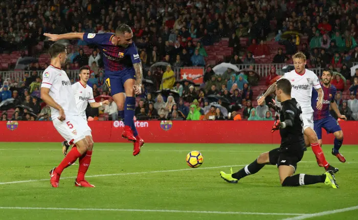 Soccer Football - La Liga Santander - FC Barcelona vs Sevilla - Camp Nou, Barcelona, Spain - November 4, 2017   Barcelona¹s Paco Alcacer misses a chance to score