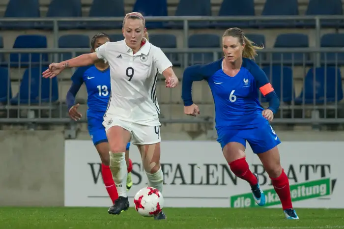 Mandy Islacker Germany 9 in running duel Duel with duel with Amandine Henry France 6