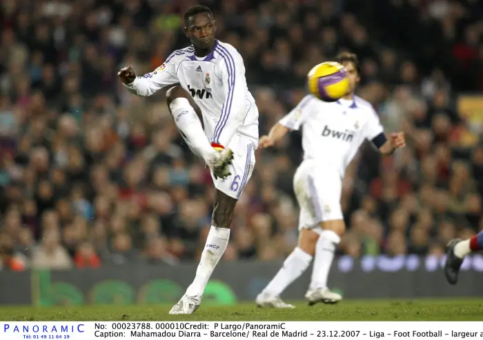 Mahamadou Diarra - Barcelone/ Real de Madrid - 23.12.2007 - Liga - Foot Football - largeur action