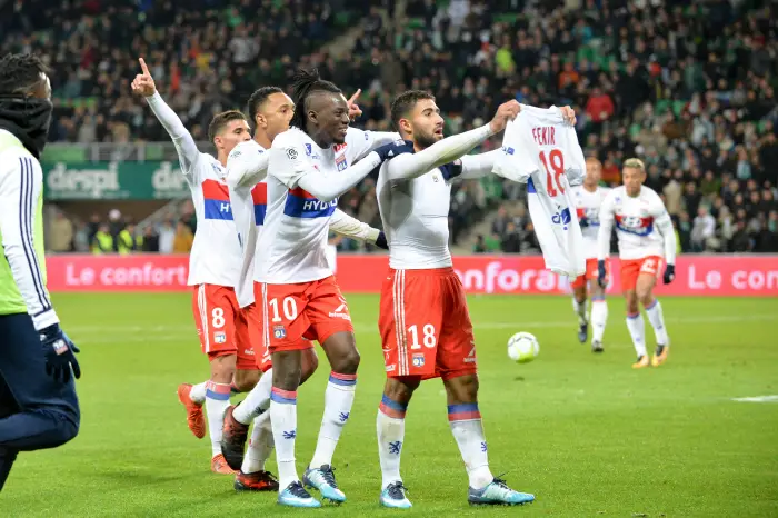 18 NABIL FEKIR (ol) - 10 Bertrand TRAORE (ol) - JOIE