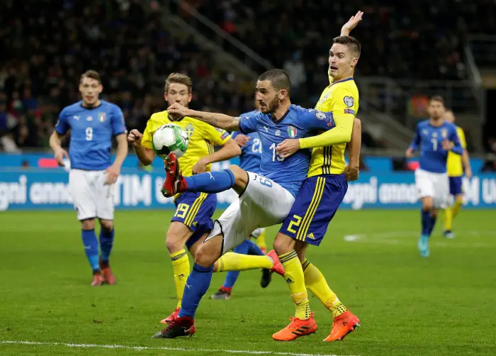 Soccer Football - 2018 World Cup Qualifications - Europe - Italy vs Sweden - San Siro, Milan, Italy - November 13, 2017   Italy¹s Leonardo Bonucci in action with Sweden¹s Mikael Lustig