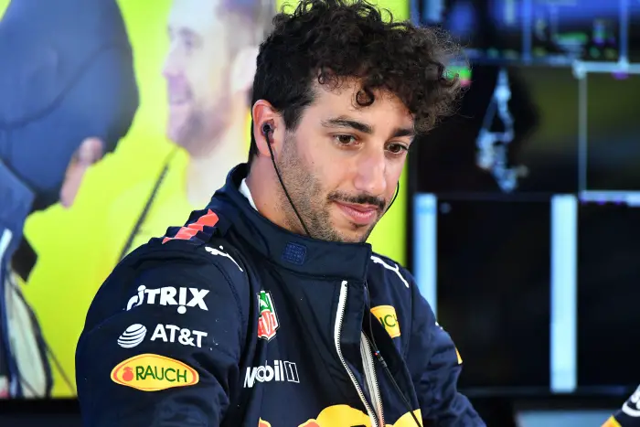 Daniel Ricciardo (AUS) Red Bull Racing at Formula One World Championship, Rd20, Abu Dhabi Grand Prix, Practice, Yas Marina Circuit, Abu Dhabi, UAE, Friday 24 November 2017.