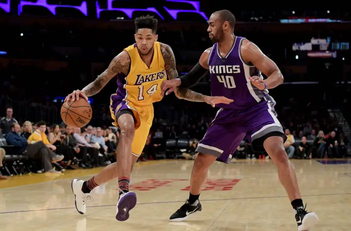 Los Angeles Lakers forward Brandon Ingram (14) moves the ball against Sacramento Kings guard Arron Afflalo (40)