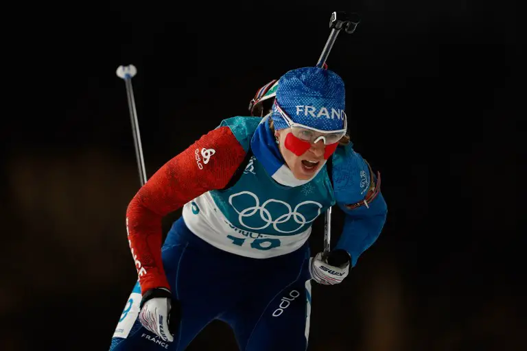 France's Anais Bescond competes in the women's 10km pursuit biathlon event during the Pyeongchang 2018 Winter Olympic Games on February 12, 2018, in Pyeongchang. / AFP PHOTO / Odd ANDERSEN