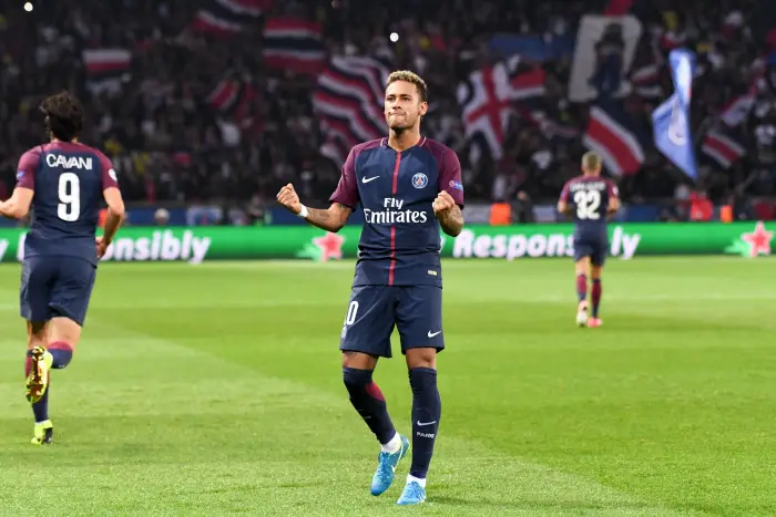 10 NEYMAR JR (psg) - JOIE