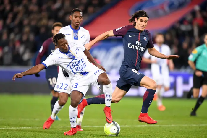 09 EDINSON CAVANI (psg) - 22 Christophe HERELLE (tro) - 23 Charles TRAORE (tro)