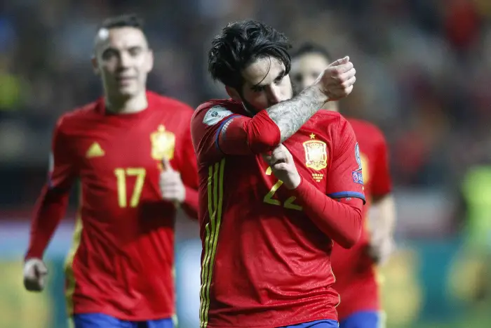 Spain's Isco Alarcon celebrates goal
