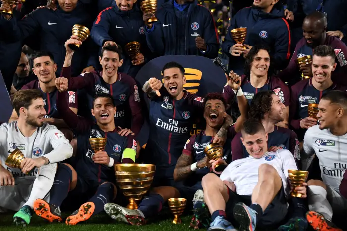 PSG - vainqueur Coupe de la Ligue - Dani Alves - Thiago Silva