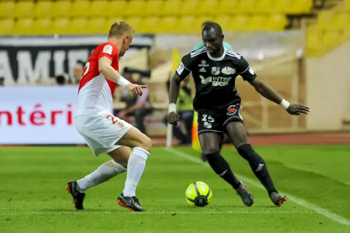 Moussa Konate (Amiens SC) - Kamil Glik (AS Monaco)