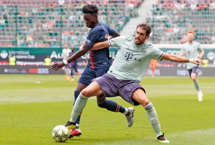 Timothy Weah PSG Javier Martinez Bayern vl Timothy Weah PSG Javier Martinez Bayern during the International Friendly Football match between FC Bayern M¬½nchen and Paris Saint Germain at the Woerthersee Stadium in Klagenfurt Austria on 2018 07 21 Klagenfurt