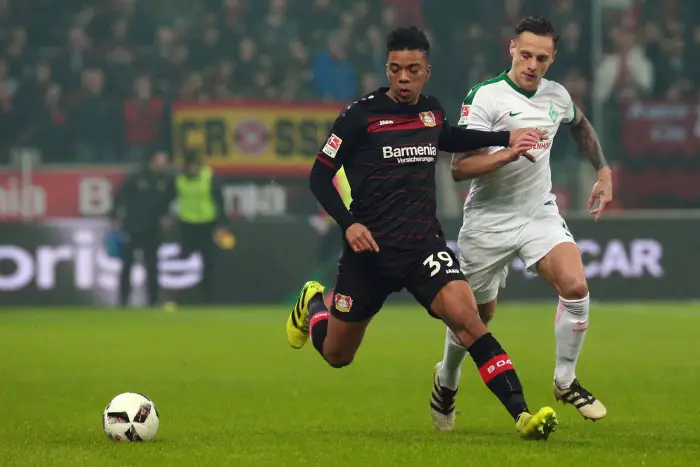 Benjamin Henrichs (Bayer 04 Leverkusen), Robert Bauer (SV Werder Bremen)