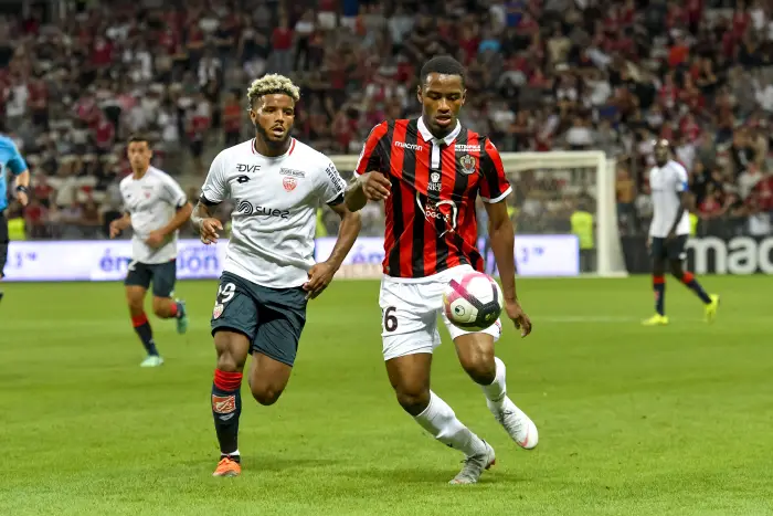 Myziane Maolida (OGC Nice) - Valentin Rosier (Dijon)