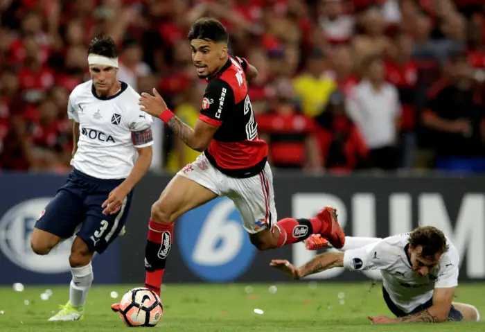 Flamengo's Lucas Paqueta and Independiente's Nicolas Tagliafico