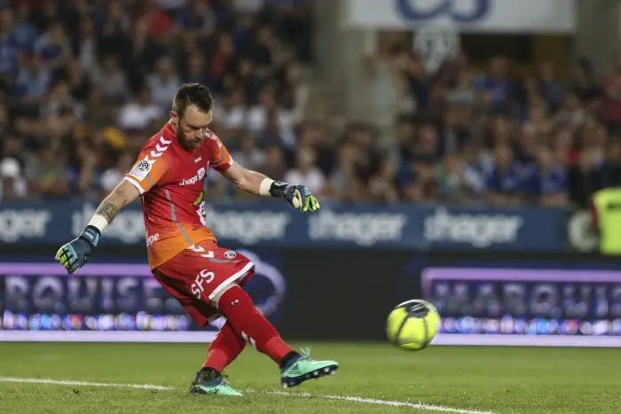 Oukidja Alexandre; Racing Strasbourg