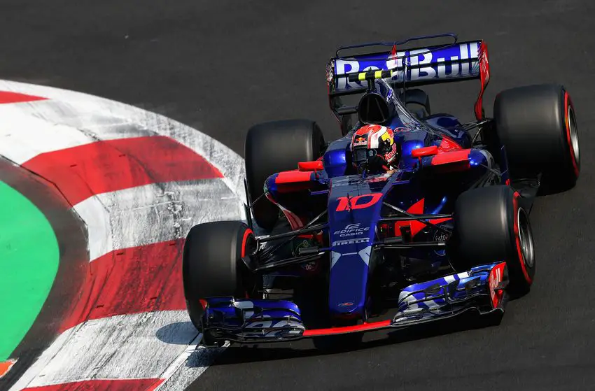 MEXICO CITY, MEXICO - OCTOBER 27: Pierre Gasly of France and Scuderia Toro Rosso drives in the (10) Scuderia Toro Rosso STR12 on track during practice for the Formula One Grand Prix of Mexico at Autodromo Hermanos Rodriguez on October 27, 2017 in Mexico City, Mexico.  (Photo by Mark Thompson/Getty Images)