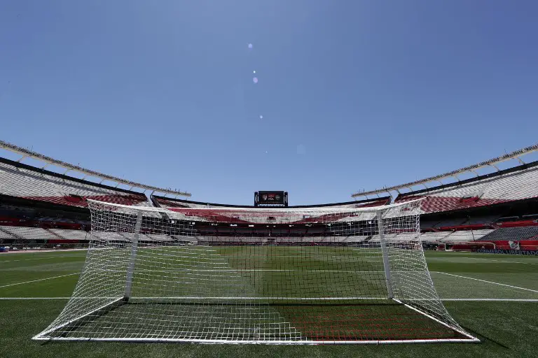 A view of the empty Monumental stadium in Buenos Aires, before the all-Argentine Copa Libertadores second leg final match between River Plate and Boca Juniors on November 25, 2018. - Saturday's "superclasico" Copa Libertadores final second leg between Argentine arch rivals River Plate and Boca Juniors was postponed until Sunday following a "shameful" attack on the Boca team bus that left players affected by smoke inhalation and broken glass. (Photo by ALEJANDRO PAGNI / AFP)
