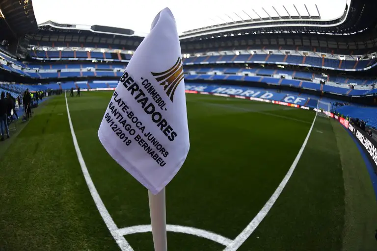 Picture of a corner flag at the Santiago Bernabeu stadium in Madrid taken hours before the start of the second leg match of the all-Argentine Copa Libertadores final Between River Plate and Boca Juniors, on December 9, 2018. (Photo by Gabriel BOUYS / AFP)