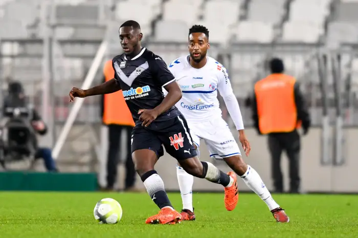 15 Alexandre MENDY (bor) - 21 Yoann SALMIER (stra)