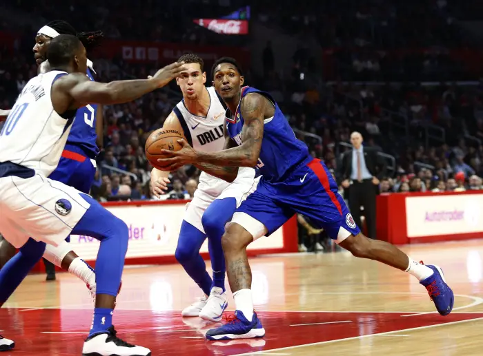 December 20, 2018 - Los Angeles, California, U.S - Los Angeles ClippersÀ Lou Williams (23) looks to pass the ball in an NBA basketball game between Los Angeles Clippers and Dallas Mavericks om Thursday, Dec. 20, 2018, in Los Angeles.