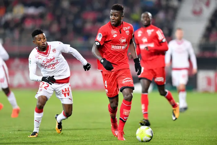 04 Papy Mison DJILOBODJI (dij) - 22 Jonathan CAFU (bor)