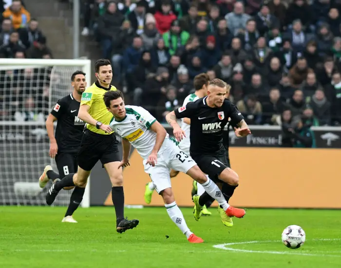 Jonas Hofmann (Gladbach), Jonathan Schmid (Augsburg)