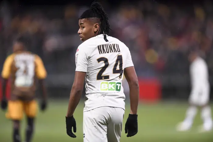 24 Christopher NKUNKU (psg) - DOS