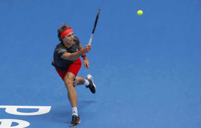 2nd January 2019, RAC Arena, Perth, Australia; Hopman Cup Tennis, sponsored by Mastercard; Alexander Zverev of Team Germany plays a forehand shot against Lucas Pouille of Team France