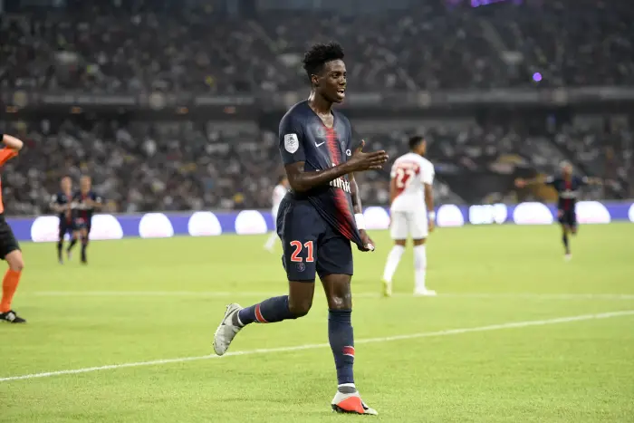 21 TIMOTHY WEAH (PSG) - JOIE
