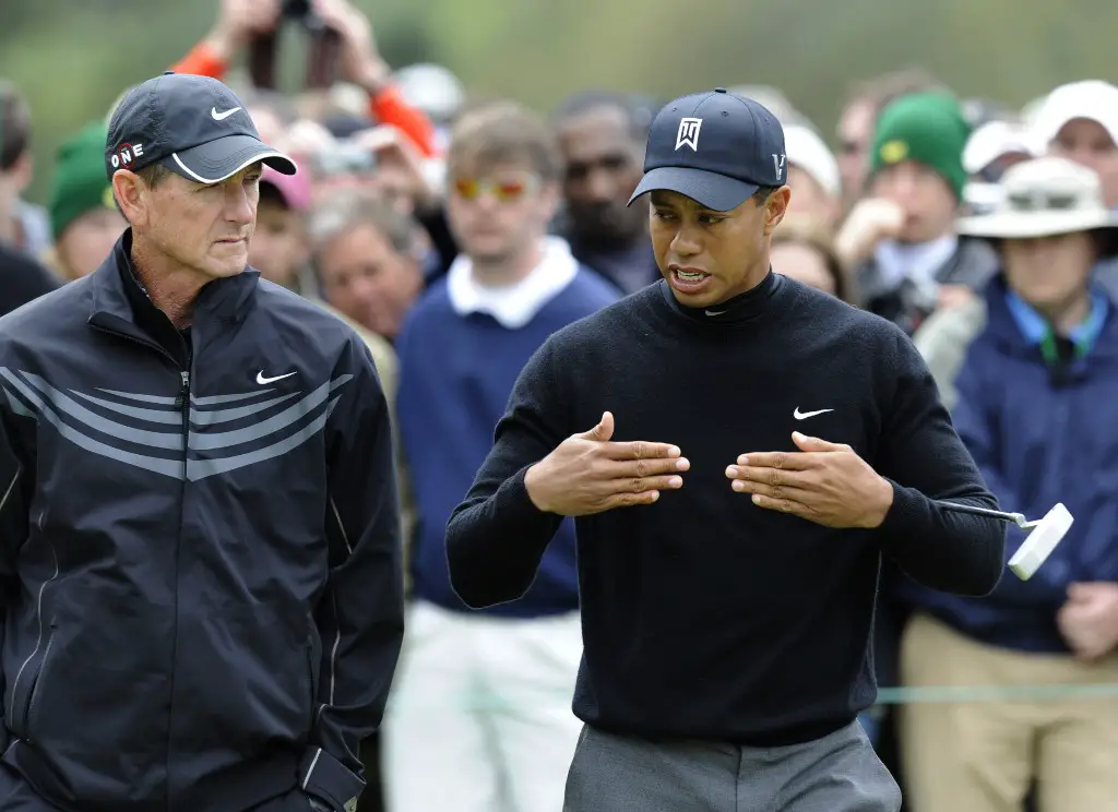 Tiger Woods (R) avec son entraîneur Hank Haney en 2009