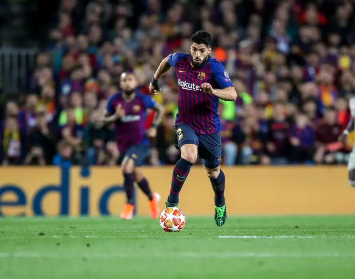 1st May 2019, Camp Nou, Barcelona, Spain; UEFA Champions League football, semi final 1st leg, FC Barcelona versus Liverpool; Luis Suarez of Barcelona sets off on a run