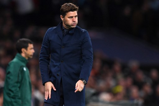 Tottenham Hotspur's Argentinian head coach Mauricio Pochettino reacts on the touchline during the UEFA Champions League Group B football match between Tottenham Hotspur and Bayern Munich at the Tottenham Hotspur Stadium in north London, on October 1, 2019. (Photo by DANIEL LEAL-OLIVAS / AFP)