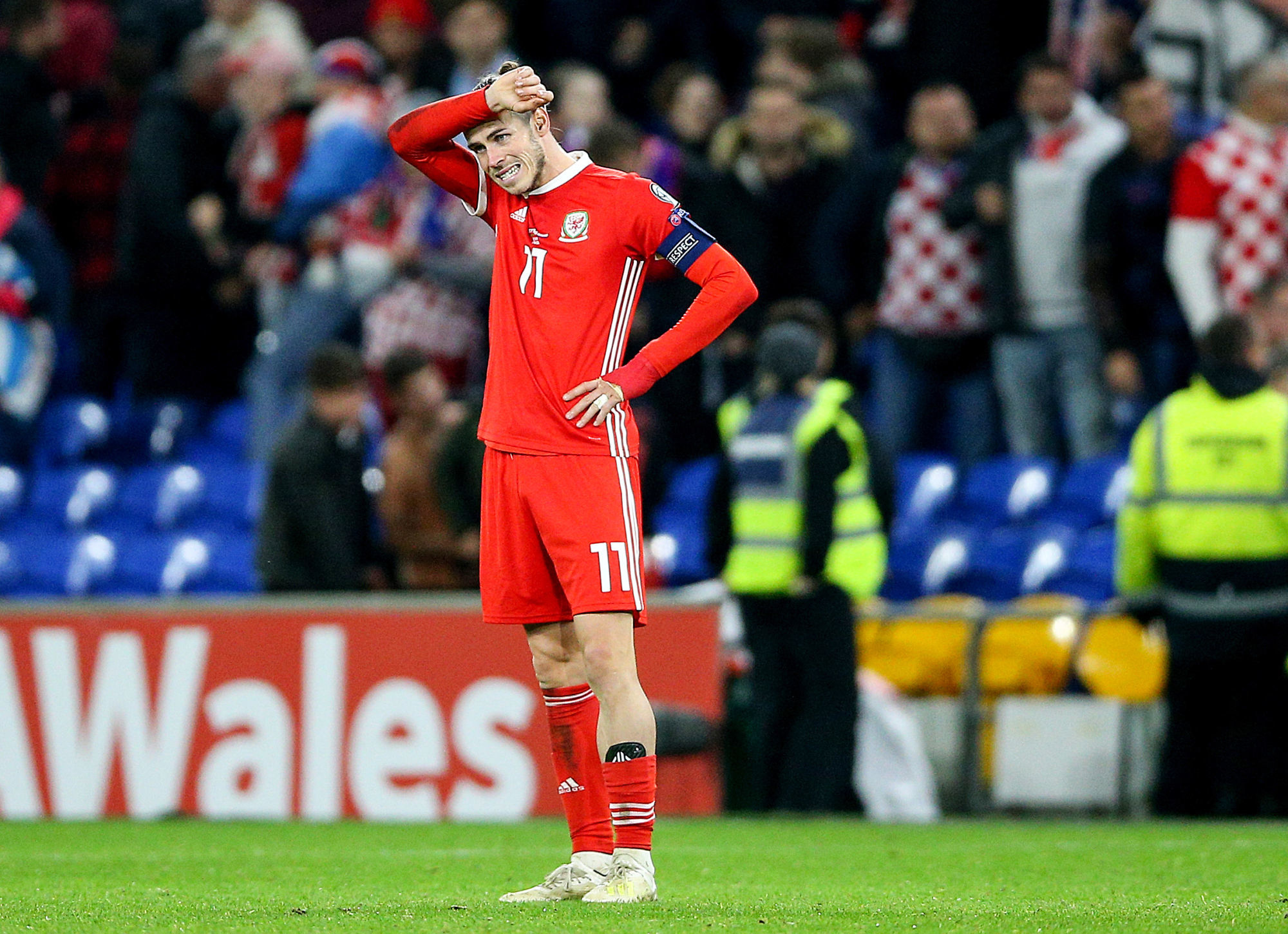 Wales' Gareth Bale looks dejected after the UEFA Euro 2020 qualifying match at The Cardiff City Stadium, Cardiff. 

Photo by Icon Sport - Gareth BALE - Cardiff City Stadium - Cardiff (Pays de Galles)