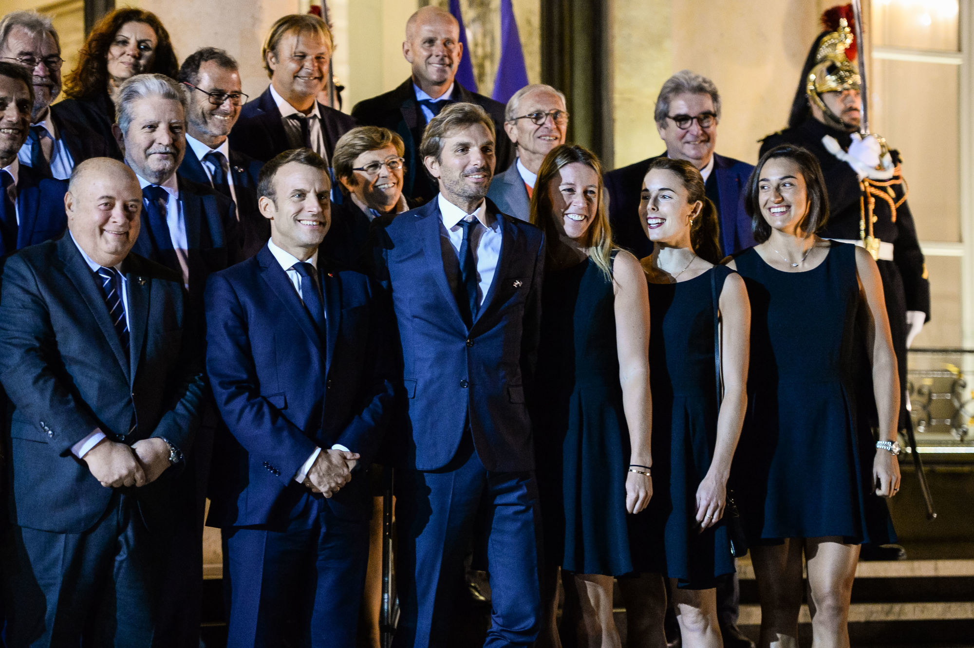 Bernard GIUDICELLI President of the French Tennis Federation, Emmanuel MACRON, President of the French Republic, Julien BENNETEAU Capitain of France, Pauline PARMENTIER of France, Alize CORNET of France and Caroline GARCIA of France during the reception at the Elysee Palace in honor of the French Womens Tennis Team who won the FED Cup on November 12, 2019 in Paris, France. (Photo by Baptiste Fernandez/Icon Sport) - Caroline GARCIA - Bernard GIUDICELLI - Julien BENNETEAU - Pauline PARMENTIER - Emmanuel MACRON - Palais de l'Elysée - Paris (France)