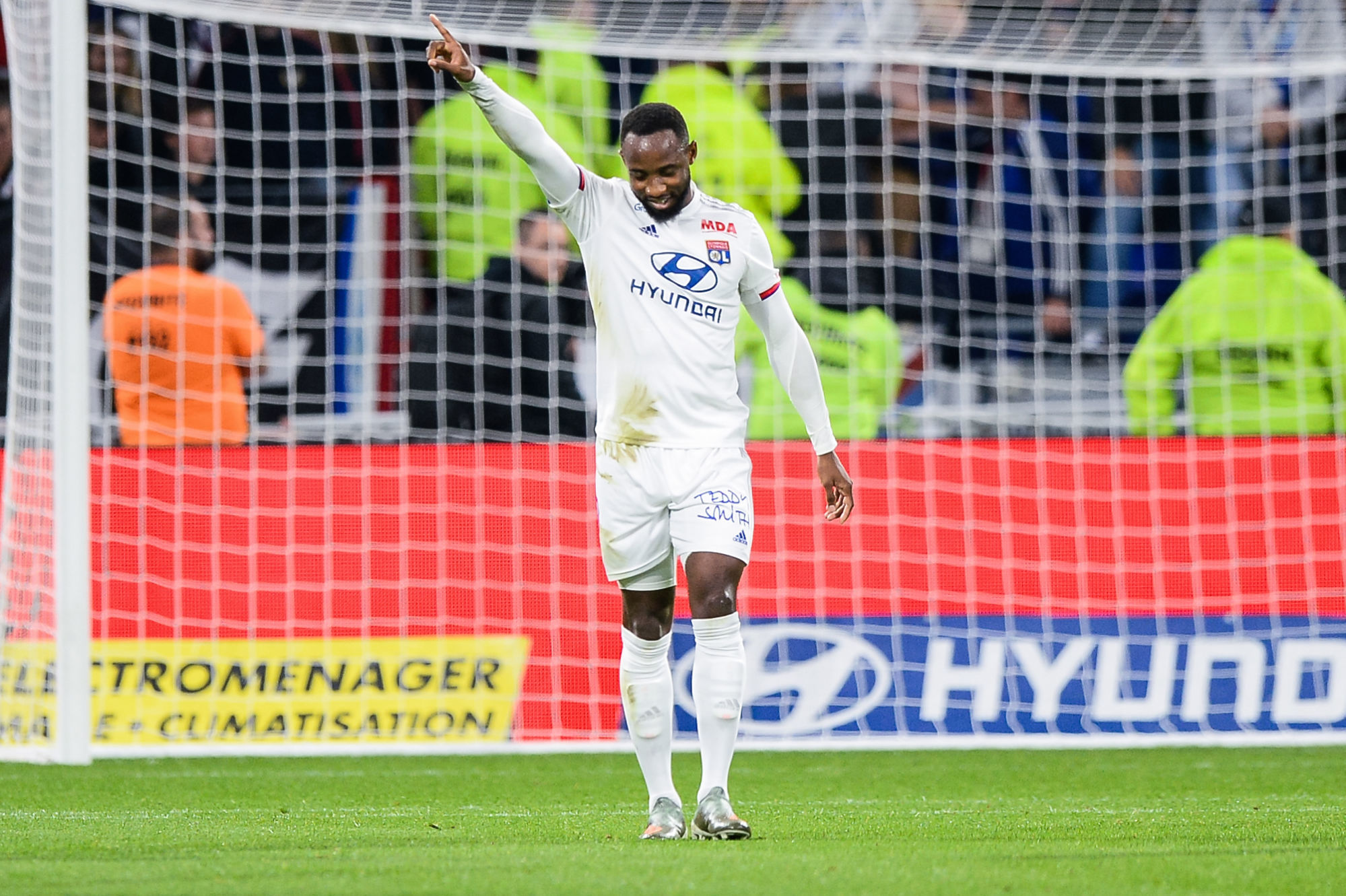 Moussa DEMBELE of Lyon celebrates his goal during the French Ligue 1 football match between Lyon and Metz at Groupama Stadium on October 26, 2019 in Lyon, France. (Photo by Baptiste Fernandez/Icon Sport) - Moussa DEMBELE - Groupama Stadium - Lyon (France)