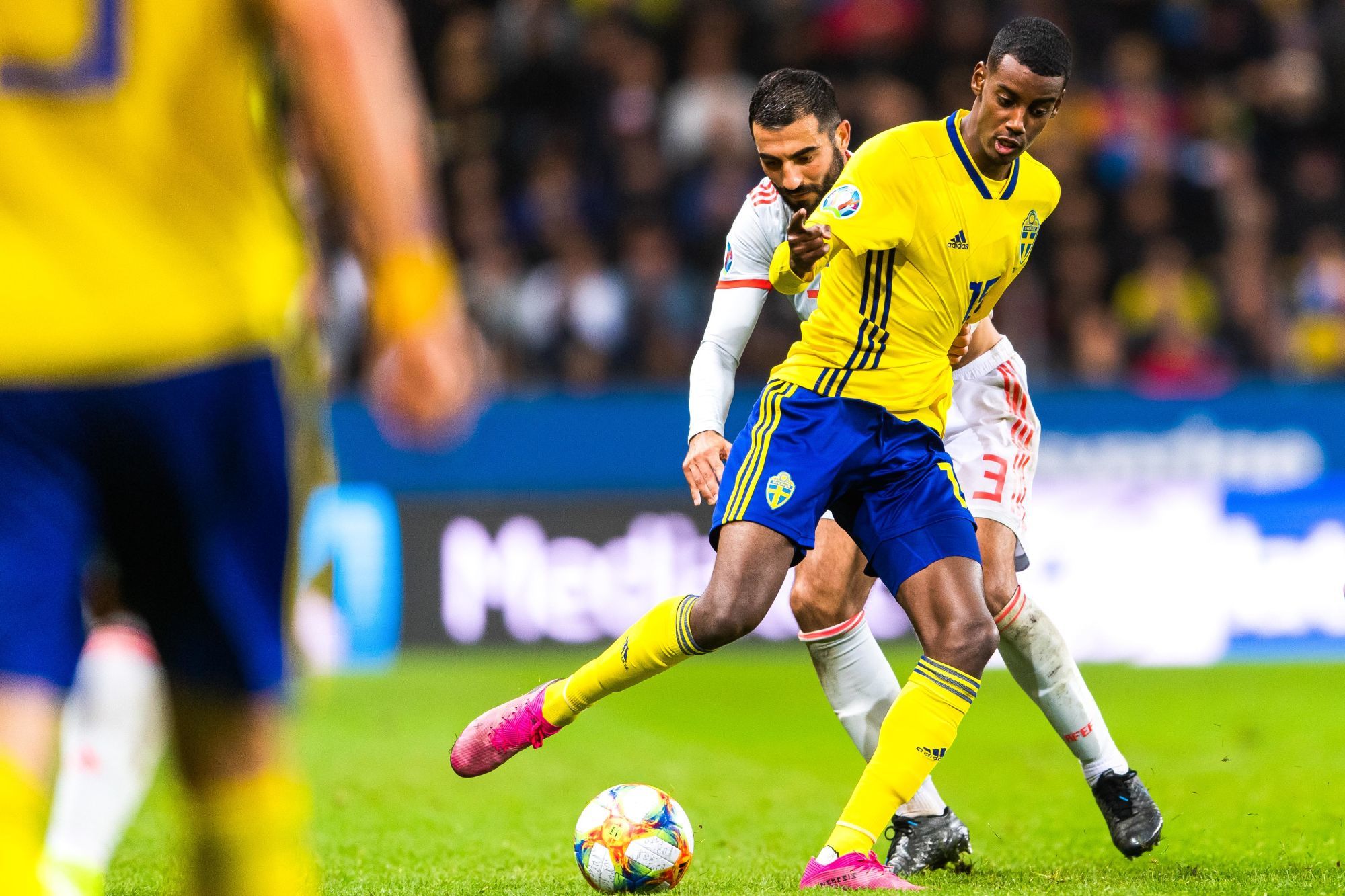 191015 Raul Albiol of Spain and Alexander Isak of Sweden during the UEFA Euro Qualifier football match between Sweden and Spain on October 15, 2019 in Stockholm.
Photo: Carl Sandin / BILDBYRÅN / kod CS / 57999_450 
Photo by Icon Sport - Alexander ISAK - Raul ALBIOL - Friends Arena - Stockholm (Suede)