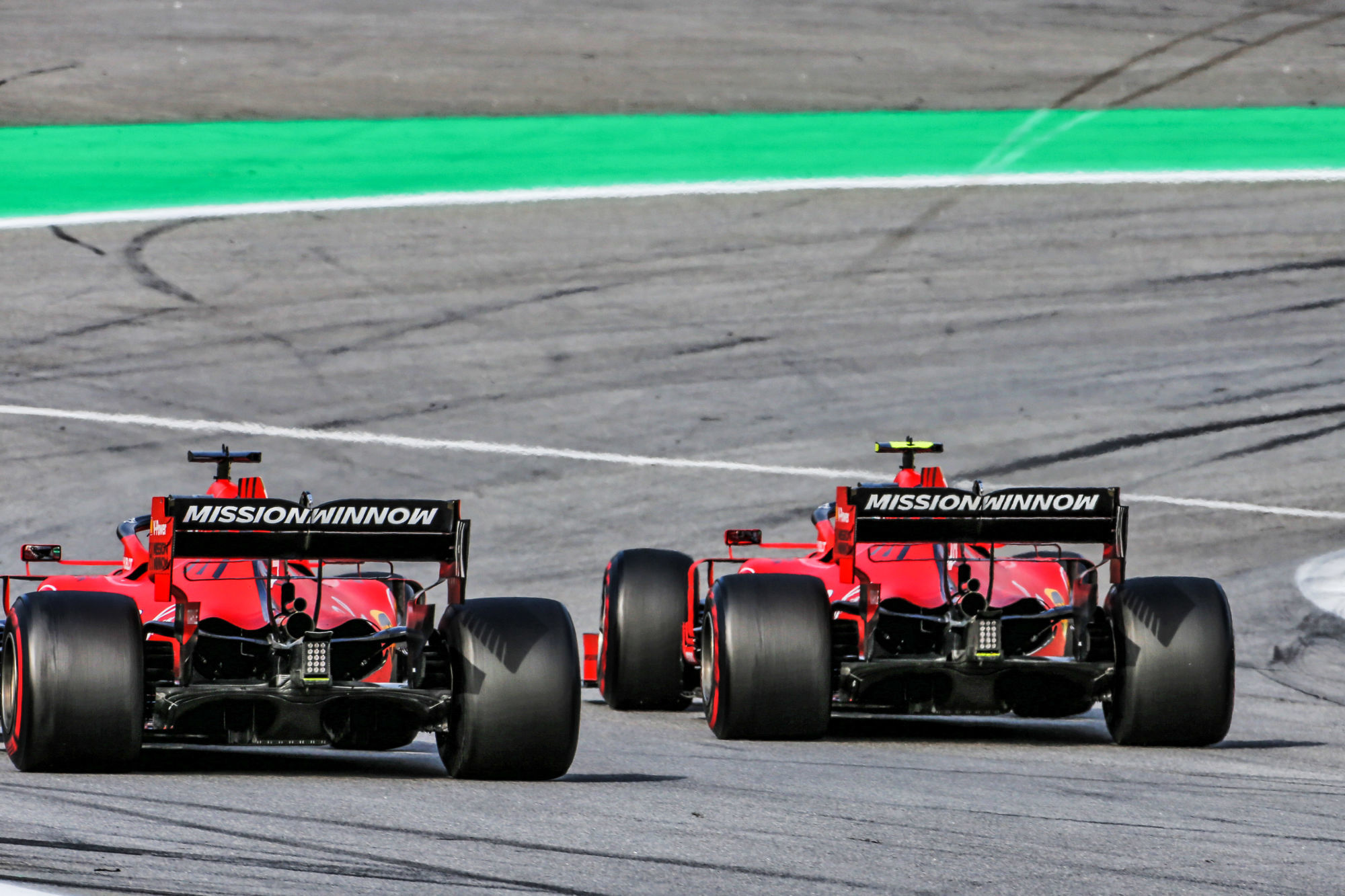 Sebastian Vettel (GER) Ferrari SF90 and Charles Leclerc (MON) Ferrari SF90 battle for position.
17.11.2019. Formula 1 World Championship, Rd 20, Brazilian Grand Prix, Sao Paulo, Brazil, Race Day.
- www.xpbimages.com, EMail: requests@xpbimages.com © Copyright: Charniaux / XPB Images 
Photo by Icon Sport - Interlagos - Sao Paulo (Bresil)