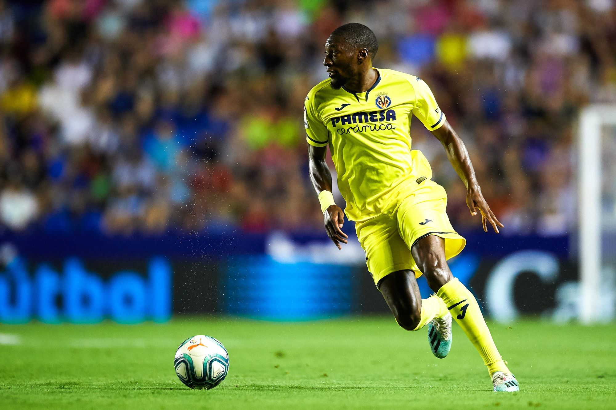 Carl Toko Ekambi of Villarreal in action during the Liga match between Levante UD and Villarreal CF at Ciutat de Valencia on August 23, 2019 in Valencia, Spain.
Photo : SUSA / Icon Sport