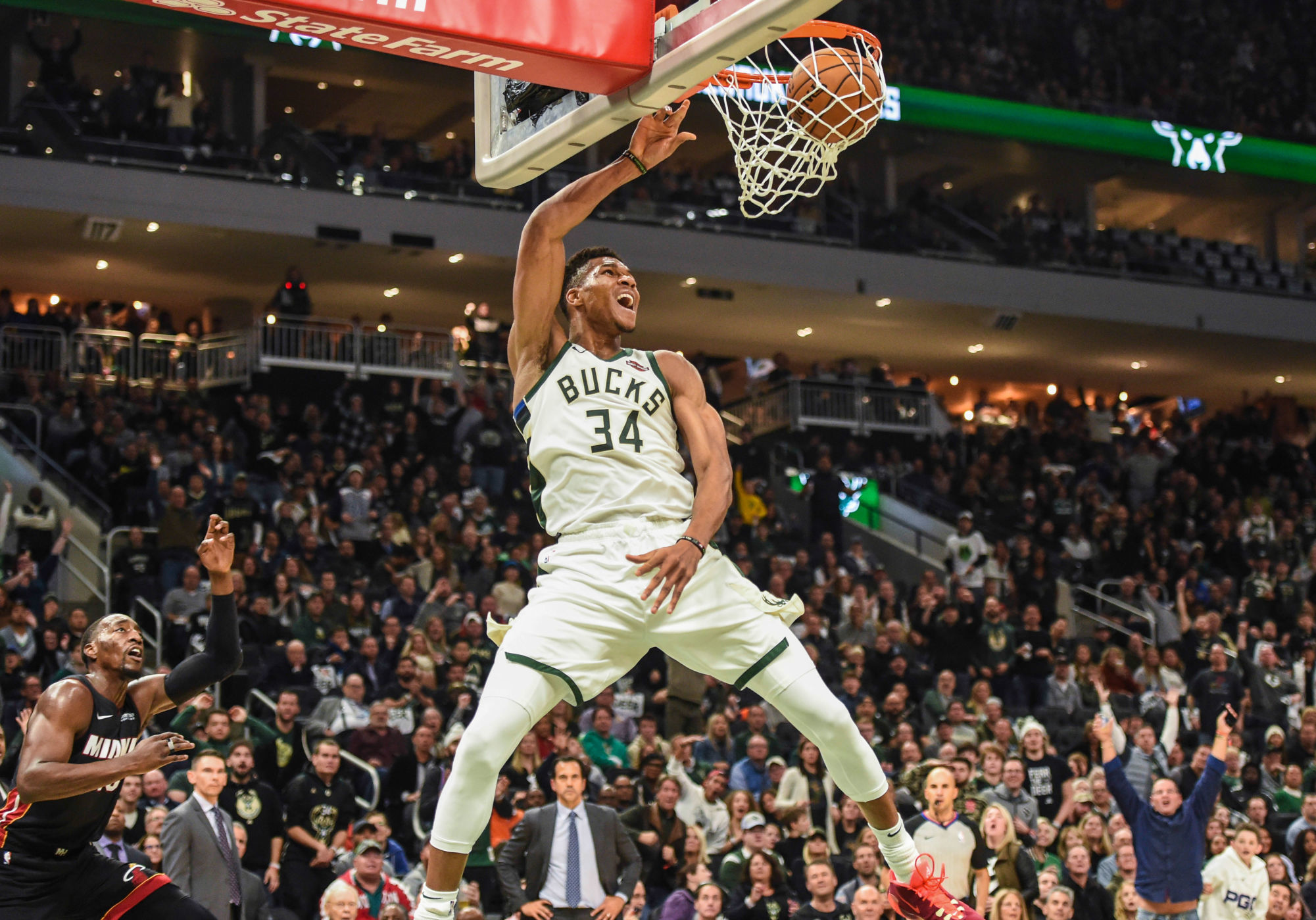 Giannis Antetokounmpo - Milwaukee Bucks