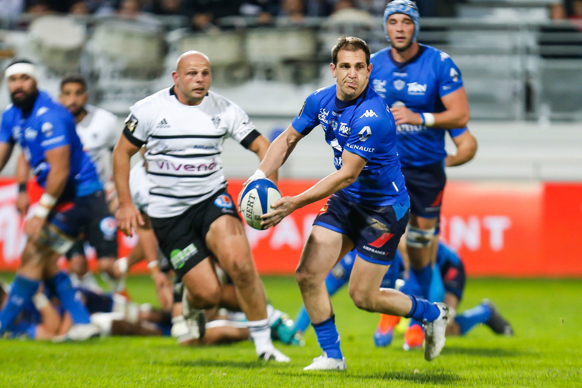 during the Top 14 match between Castres and Brive at Stade Pierre-Fabre on November 9, 2019 in Castres, France. (Photo by Laurent Frezouls/Icon Sport) - Stade Pierre Fabre - Castres (France)