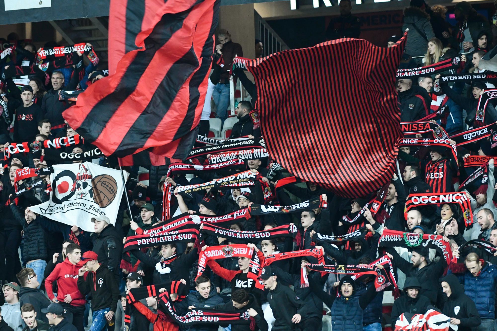 Fans of Nice during the Ligue 1 match between Nice and Angers at Allianz Riviera on November 30, 2019 in Nice, France. (Photo by Pascal Della Zuana/Icon Sport) - --- - Allianz Riviera - Nice (France)