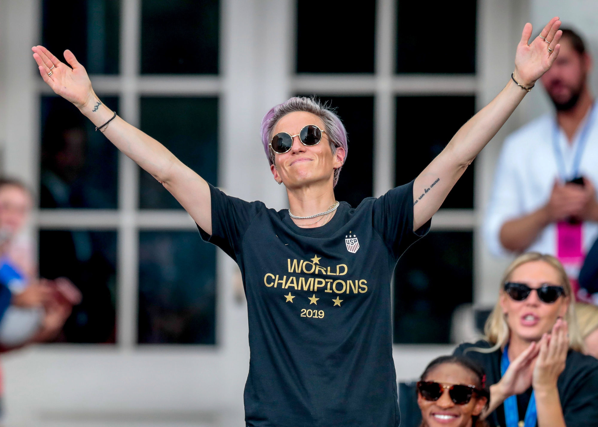 Jul 10, 2019; New York, NY, USA; United States women?s soccer team forward Megan Rapinoe (15) celebrates during the ceremony at City Hall after winning the 2019 FIFA World Cup. Photo : SUSA / Icon Sport