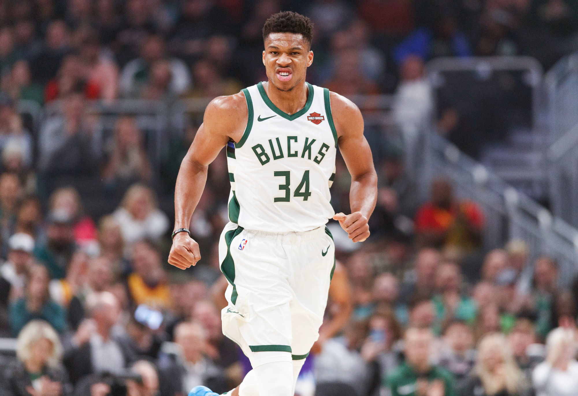 Nov 25, 2019; Milwaukee, WI, USA; Milwaukee Bucks forward Giannis Antetokounmpo (34) reacts after scoring during the first quarter against the Utah Jazz at Fiserv Forum. Mandatory Credit: Jeff Hanisch-USA TODAY Sports/Sipa USA 

Photo by Icon Sport - Giannis ANTETOKOUNMPO - Fiserv Forum - Milwaukee (Etats Unis)