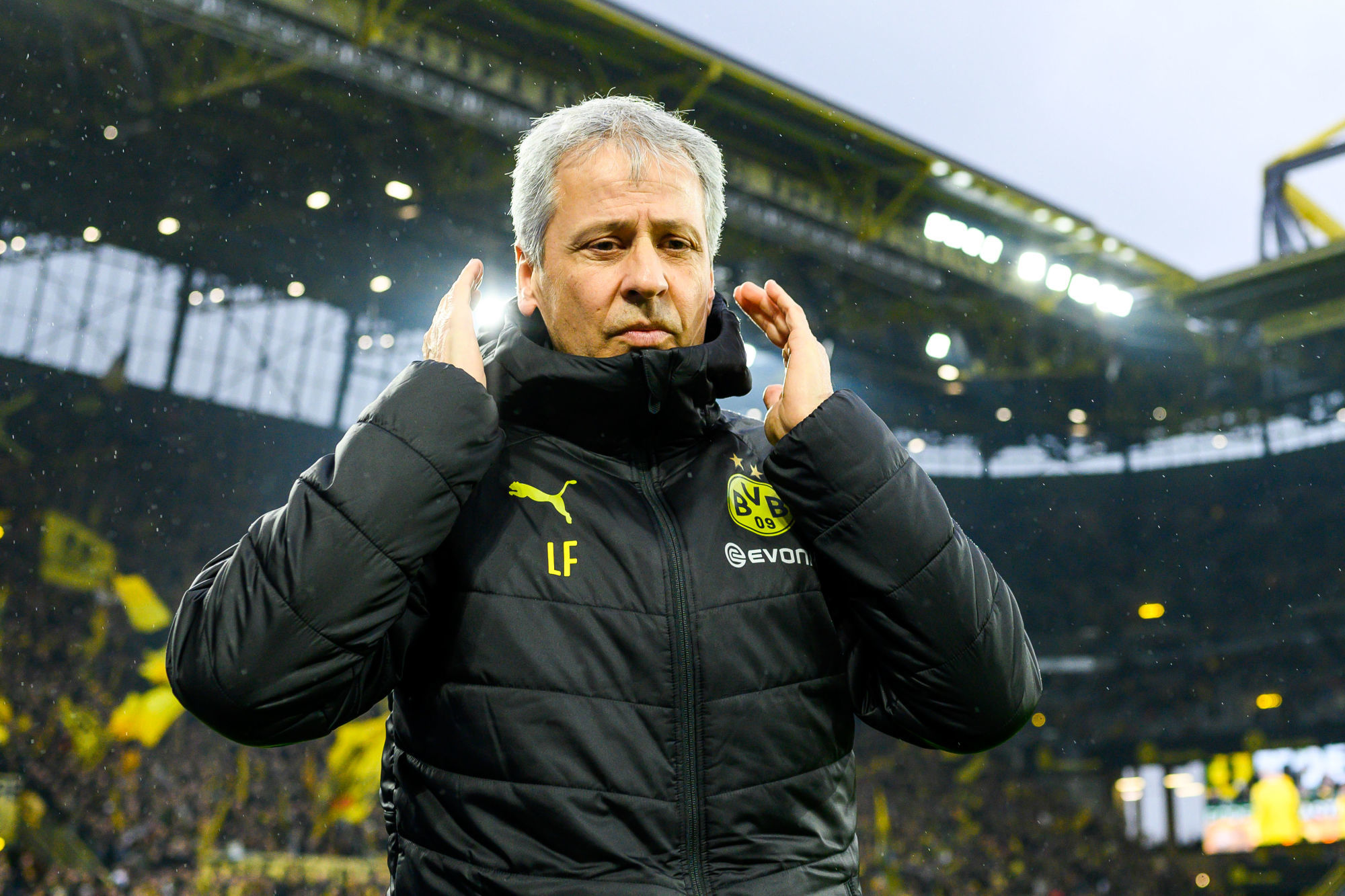 06 December 2019, North Rhine-Westphalia, Dortmund: Soccer: Bundesliga, Borussia Dortmund - Fortuna D¸sseldorf, 14th matchday, at Signal-Iduna-Park. Dortmund coach Lucien Favre enters the stadium. Photo: David Inderlied/dpa - IMPORTANT NOTE: In accordance with the requirements of the DFL Deutsche Fu?ball Liga or the DFB Deutscher Fu?ball-Bund, it is prohibited to use or have used photographs taken in the stadium and/or the match in the form of sequence images and/or video-like photo sequences. 

Photo by Icon Sport - Lucien FAVRE - Signal Iduna Park - Dortmund (Allemagne)