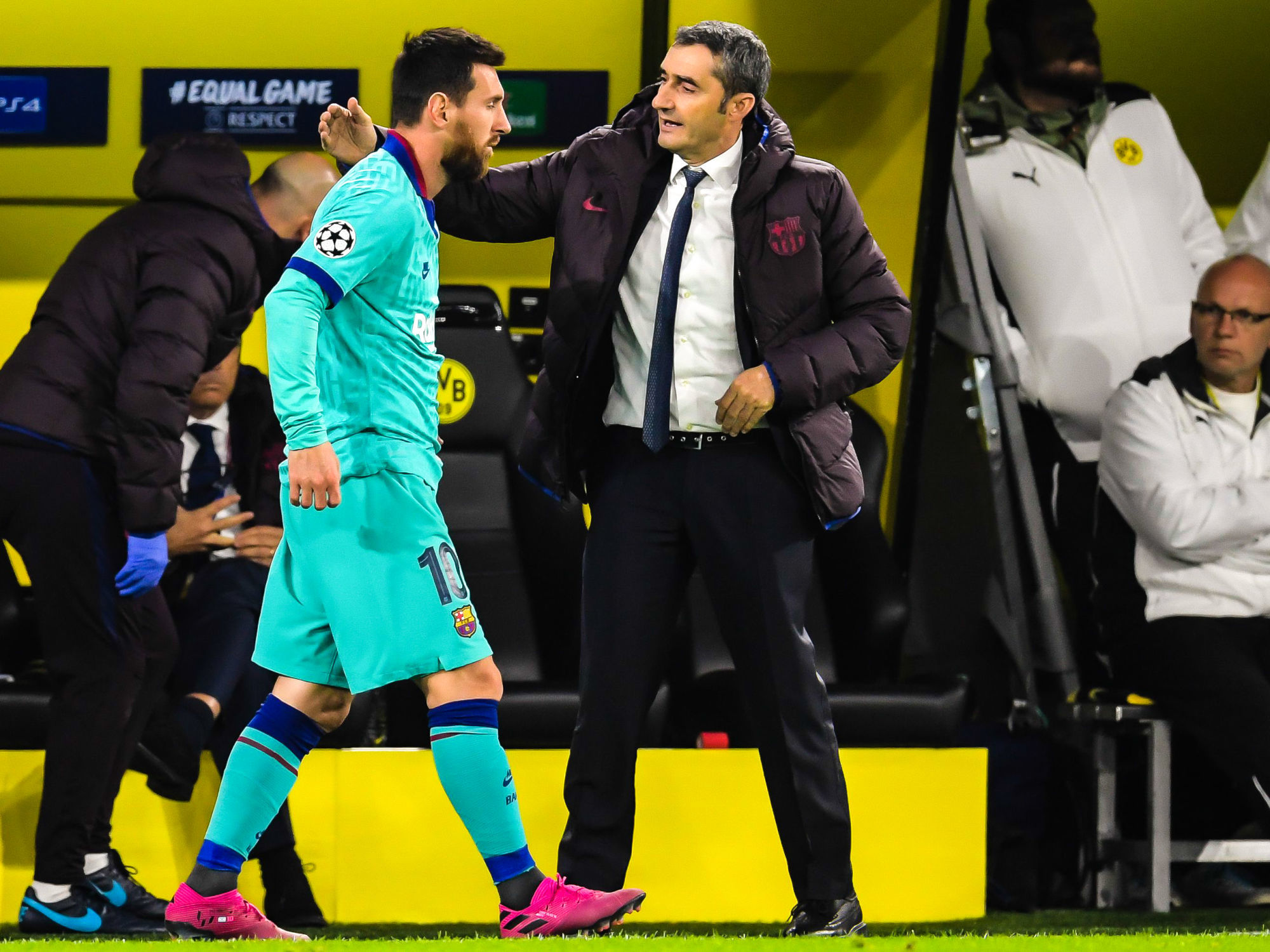 (L-R) Lionel Messi of FC Barcelona, coach Ernesto Valverde of FC Barcelona during the UEFA Champions League group F match between Borussia Dortmund and FC Barcelona at at the BVB stadium on September 17, 2019 in Dortmund, Germany   Photo by Icon Sport - Lionel MESSI - Ernesto VALVERDE - Signal Iduna Park - Dortmund (Allemagne)