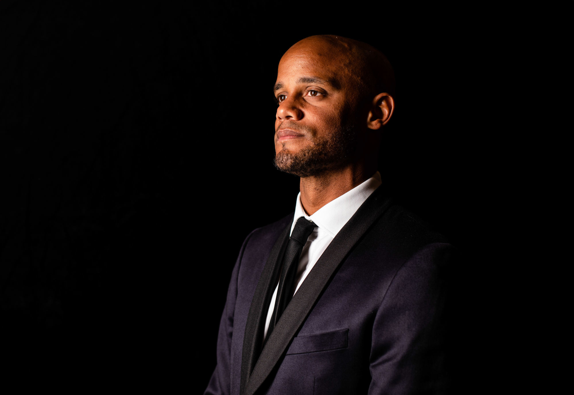 Vincent Kompany poses during the FWA Vincent Kompany tribute dinner at the Savoy Hotel, London. 

Photo by Icon Sport - Londres (Angleterre)