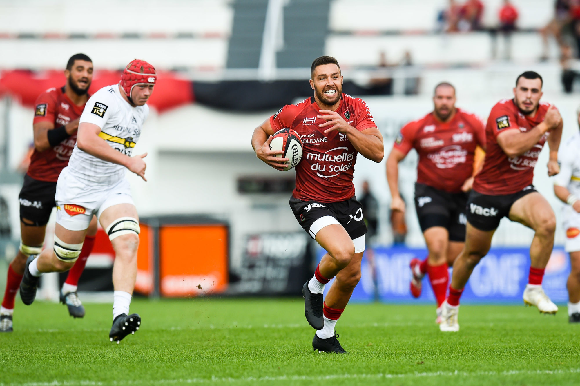 Rhys WEBB of Toulon  during the Top 14 match between Toulon and La Rochelle at Felix Mayol Stadium on October 6, 2019 in Toulon, France. (Photo by Alexandre Dimou/Icon Sport) - Rhys WEBB - Stade Felix Mayol - Toulon (France)
