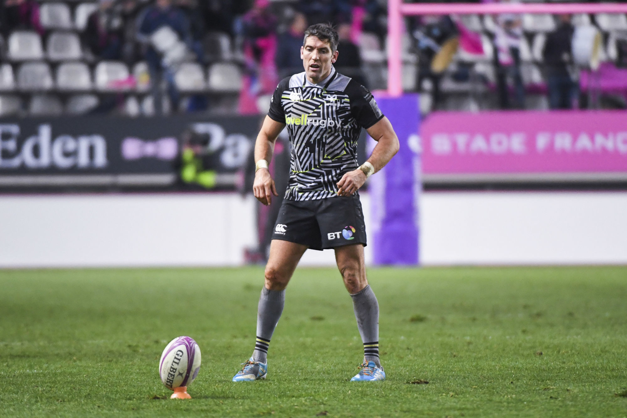 James Hook of Ospreys during the Challenge Cup match between Stade Francais and Ospreys on December 14, 2018 in Paris, France. (Photo by Aude Alcover/Icon Sport)